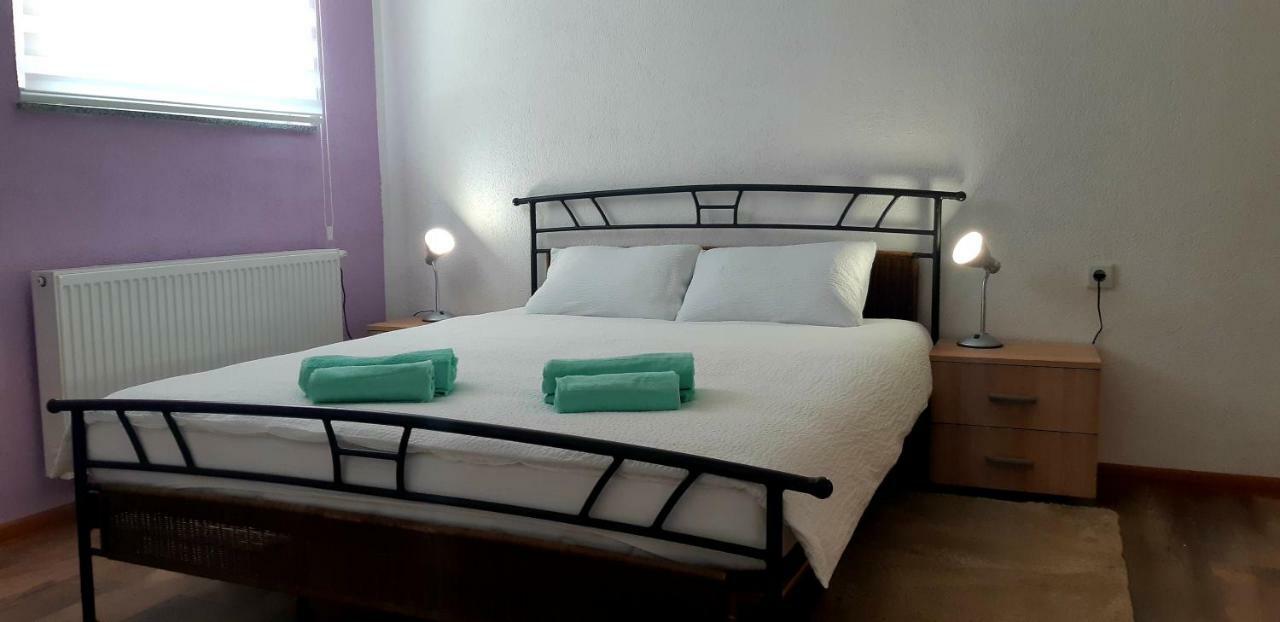 Apartmani Bilic Korenica Exterior foto