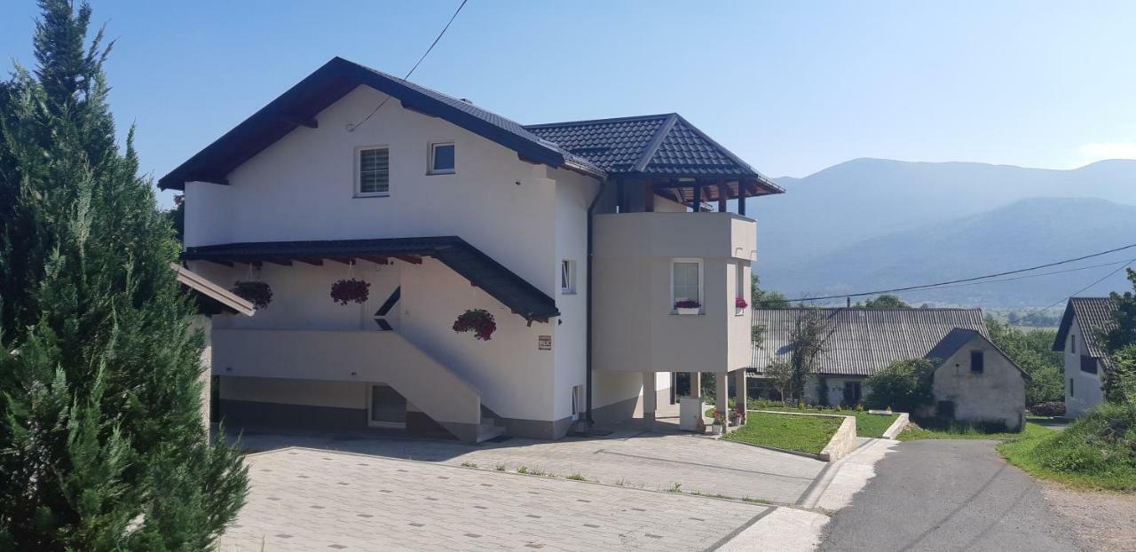 Apartmani Bilic Korenica Exterior foto