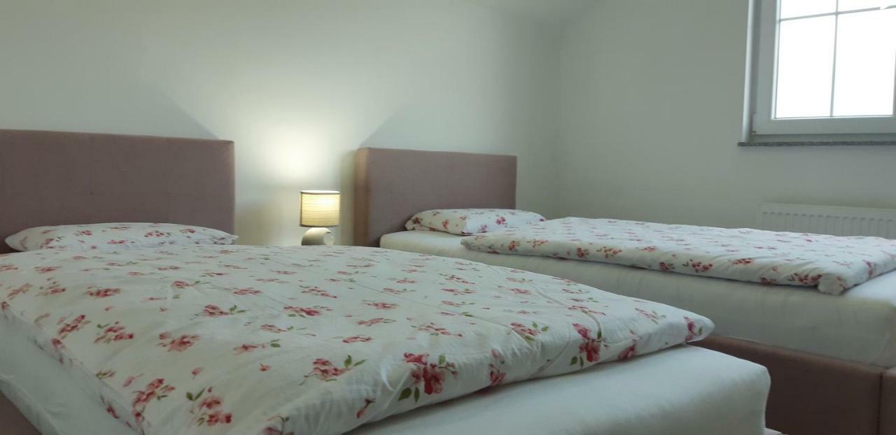 Apartmani Bilic Korenica Exterior foto