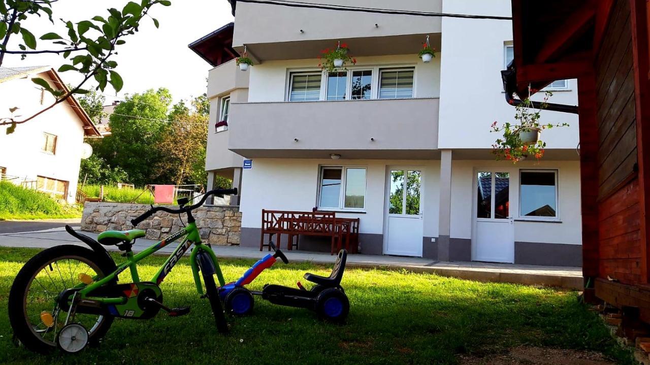 Apartmani Bilic Korenica Exterior foto