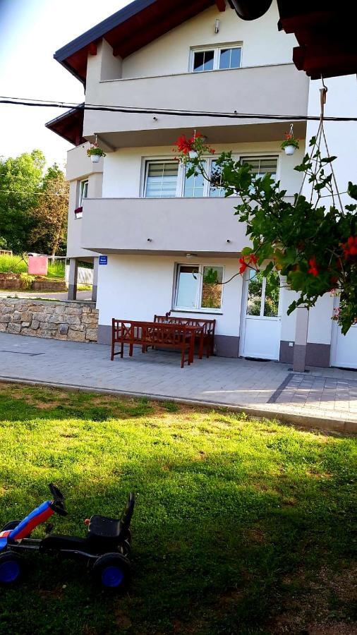 Apartmani Bilic Korenica Exterior foto